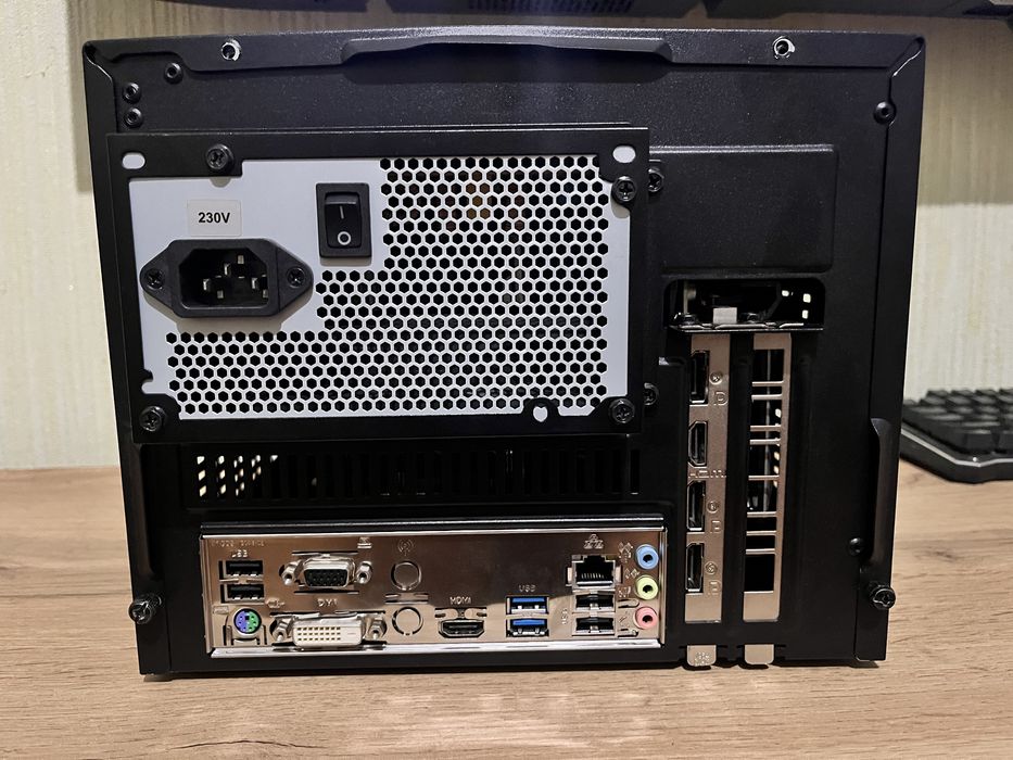 i7 7700K, GTX1660 Super, 16gb DDR4, 120gb SSD ігровий компʼютер