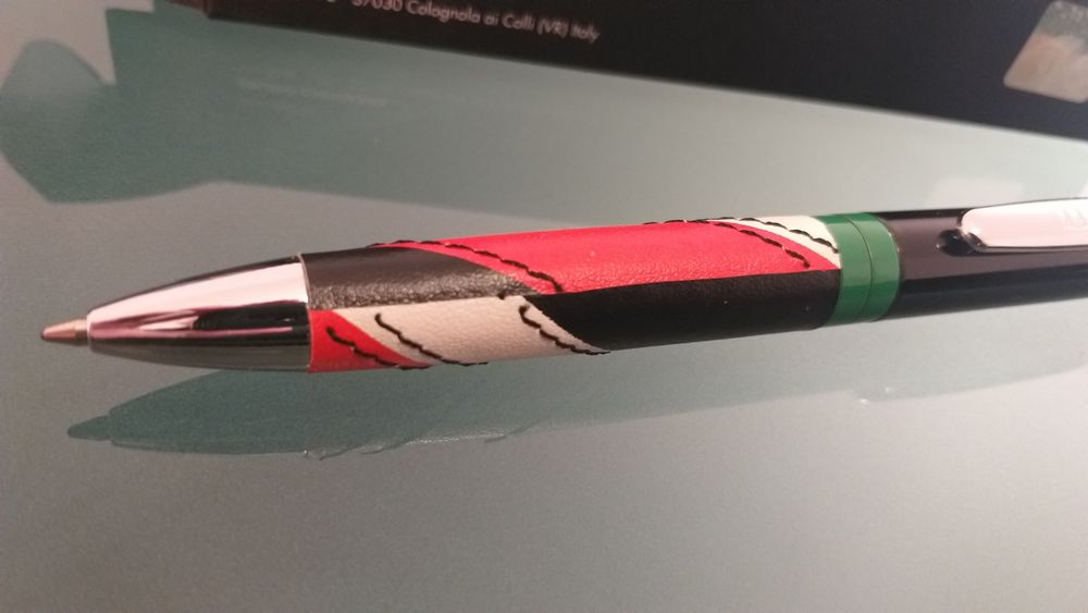 Ducati - Caneta Oficial em couro