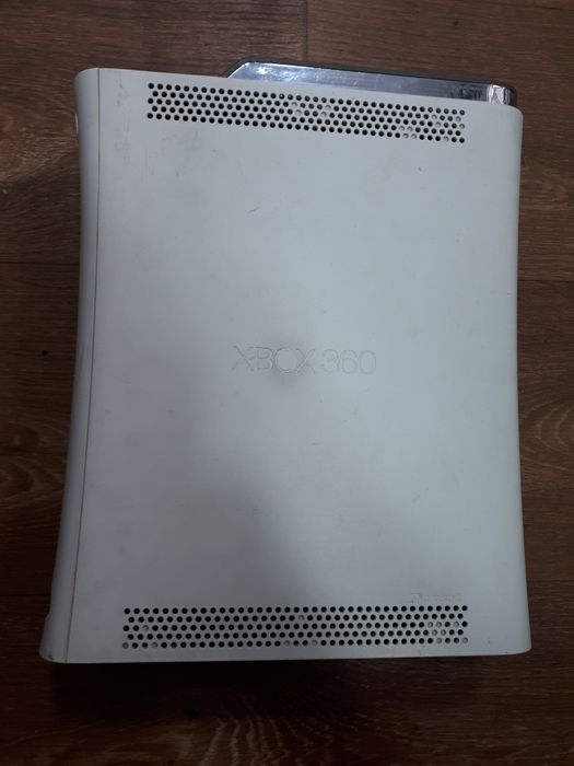 Microsoft Xbox 360 120Gb.
