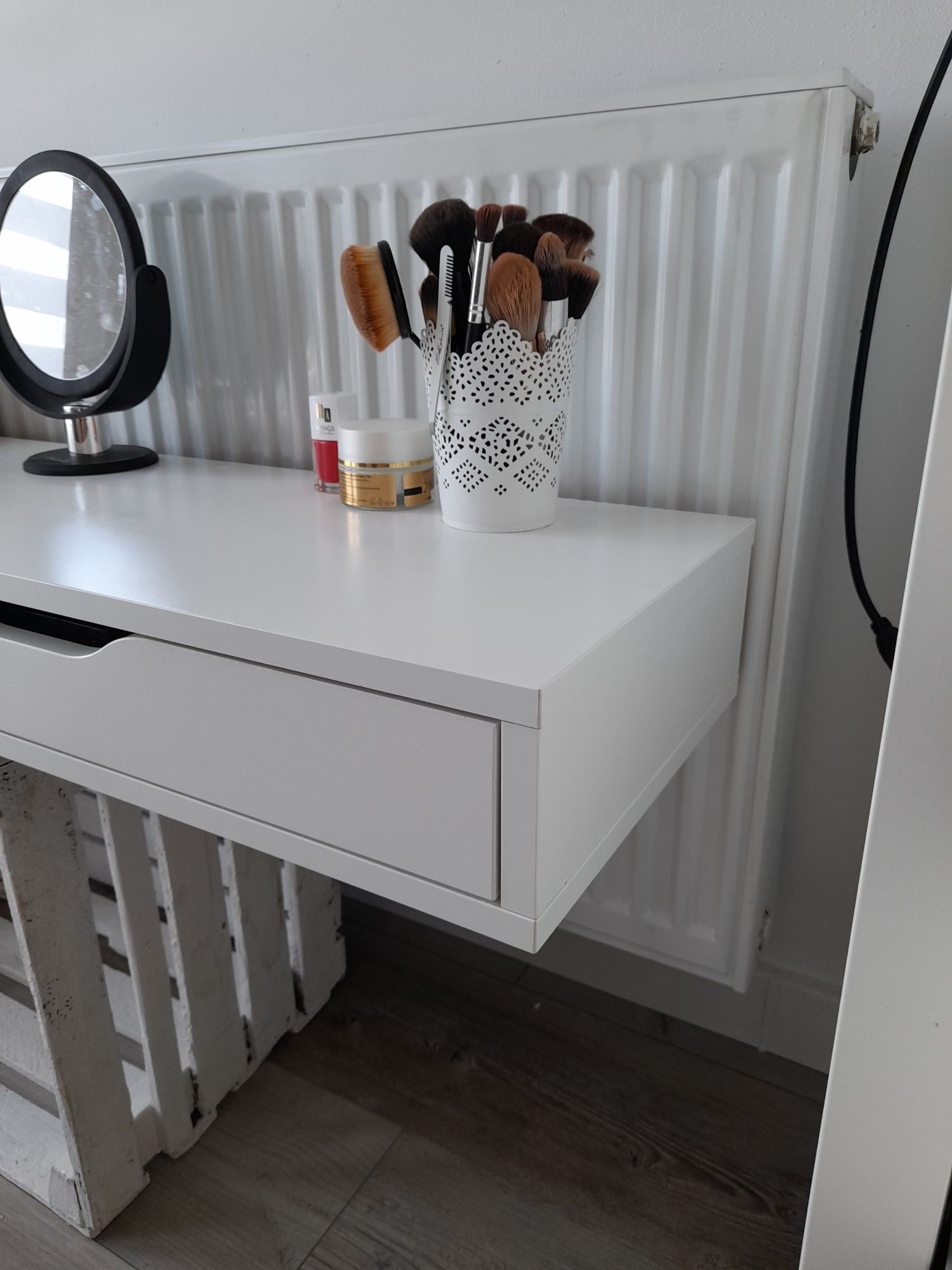 Toaletka do wizażu Szafka wisząca 120 x 30 cm