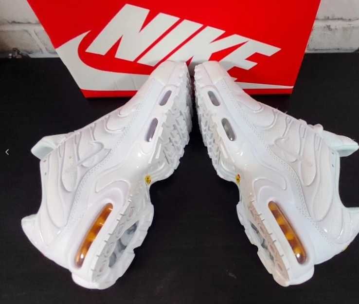 ButyDamskie Nike_Air_Max_TN_Plus_Biały_Uniseks R.38