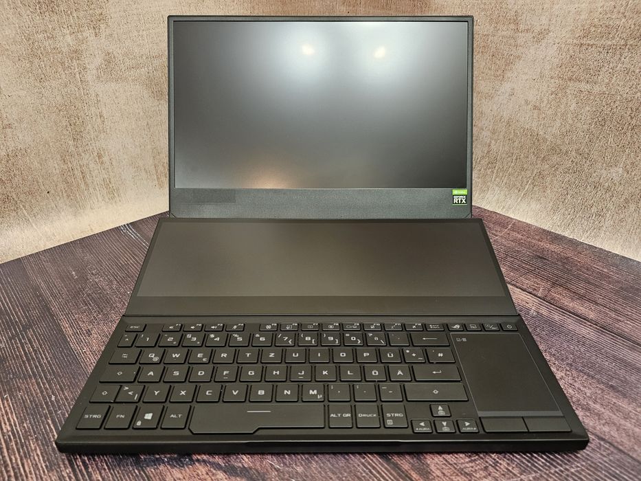 ASUS ROG Zephyrus Duo 15 SE GX551QM (5800H/16Gb/RTX 3060/1,5Tb/300Hz)