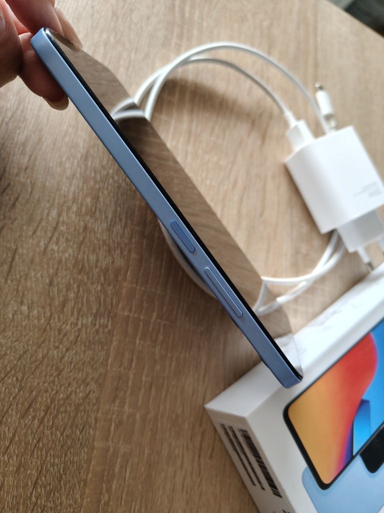 Sprzedam telefon Redmi 12 błękitny