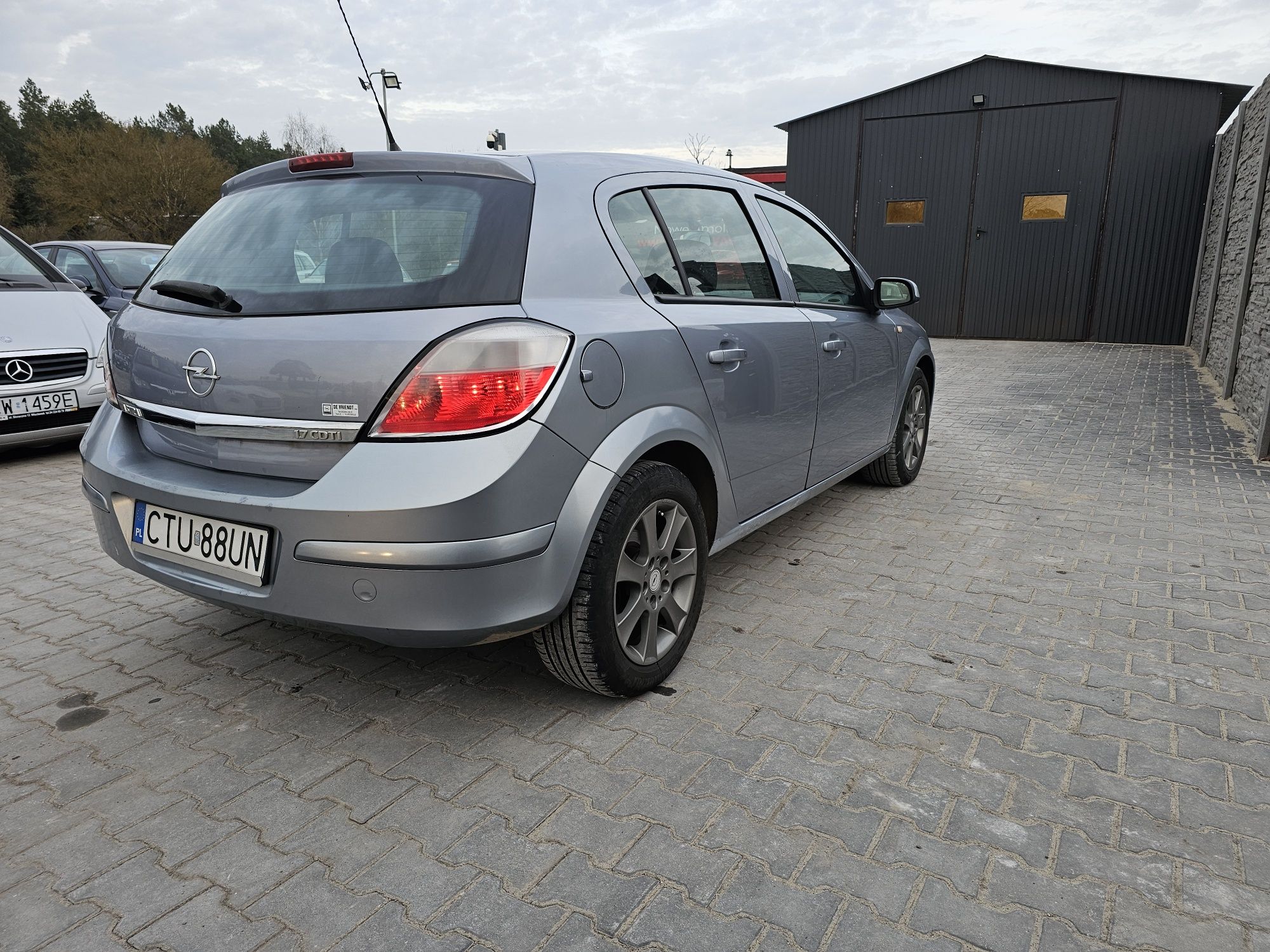 Opel Astra H 2004r 1.7D Stan BDB