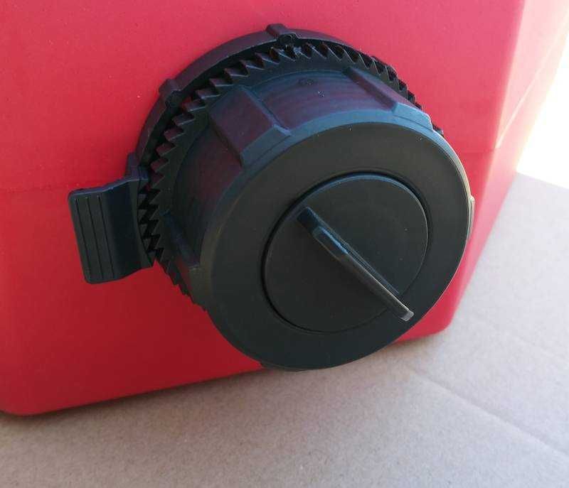 Каністра експедиційна (додатковий бак) для квадроцикла GKA 19л