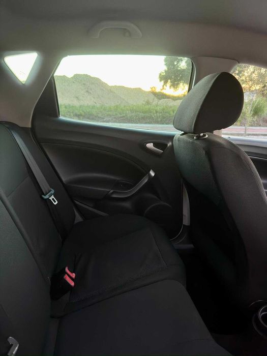 Seat Ibiza 1.6 TDI 5 portas