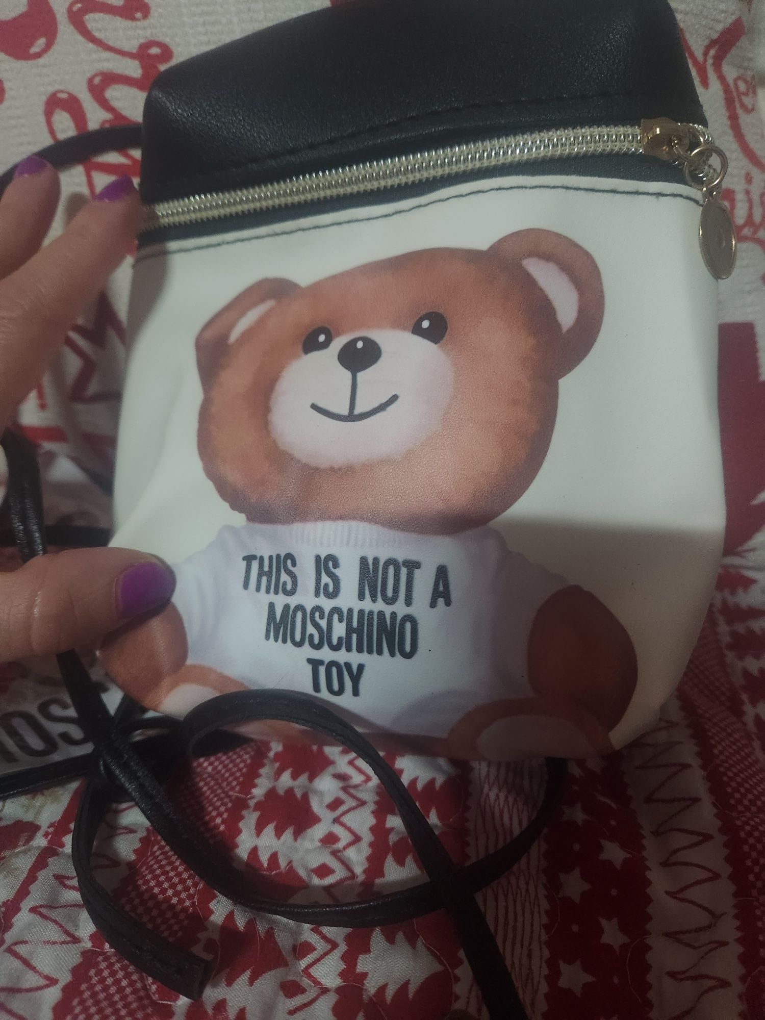 Tiracolo moschino nova com dustbag