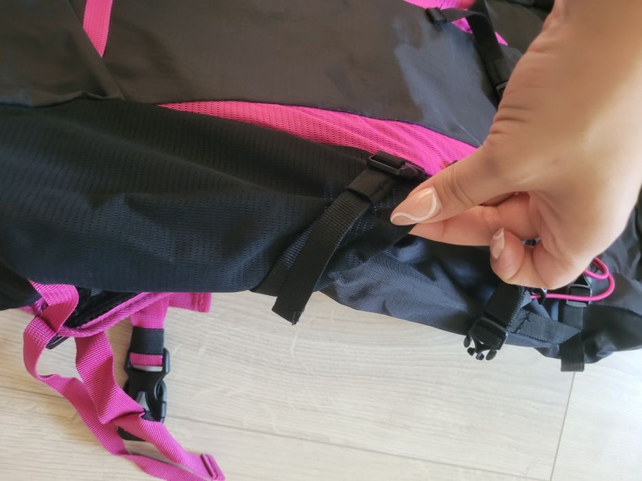 Plecak trekkingowy 26l NOWY Go Active czarny z różem