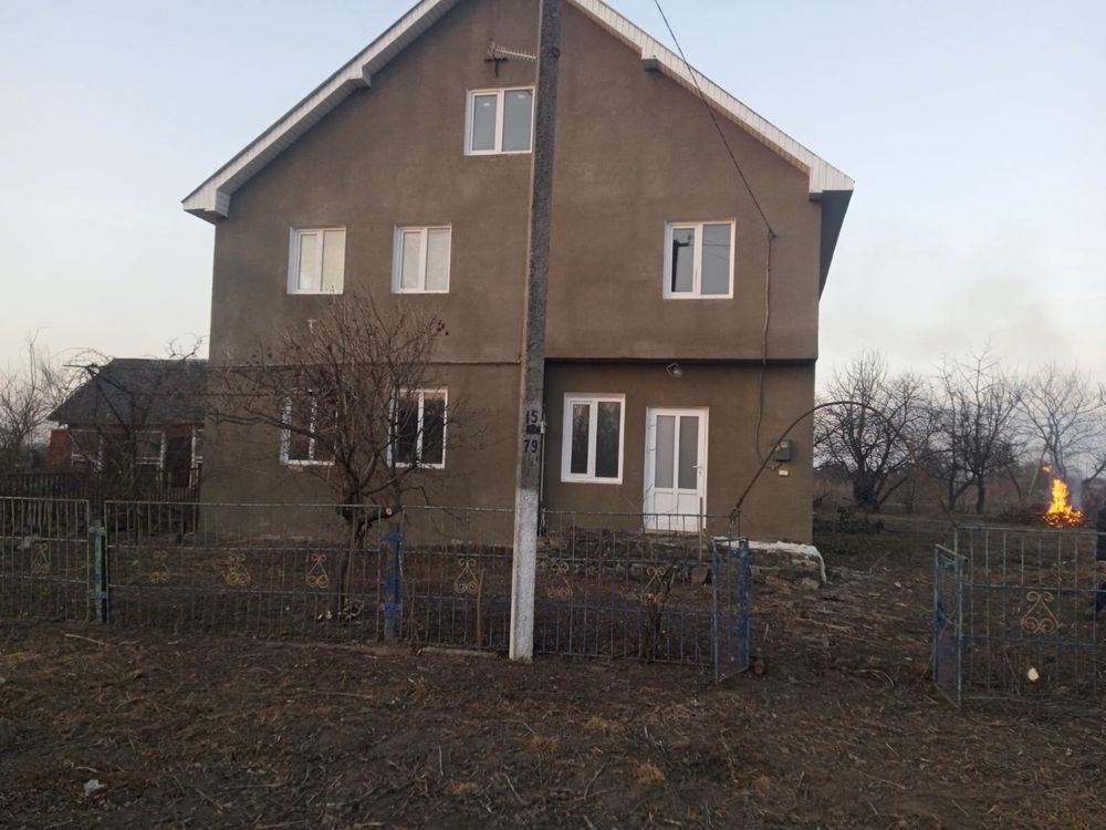 Продам будинок в селі
