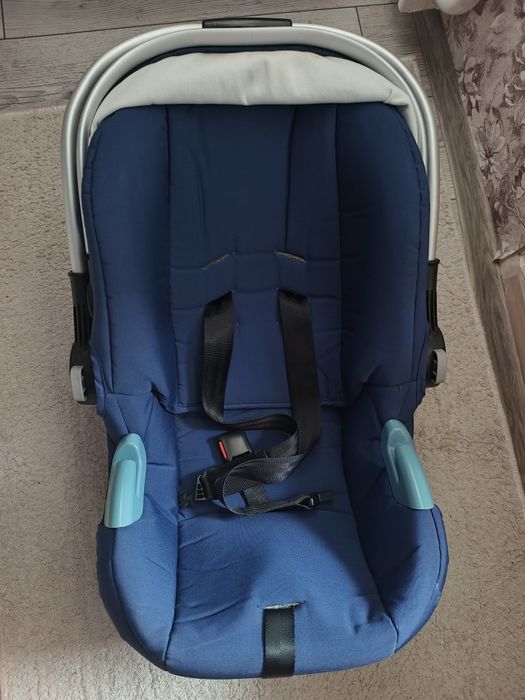 Автокресло для ребенка от 0 до 6 месяцев