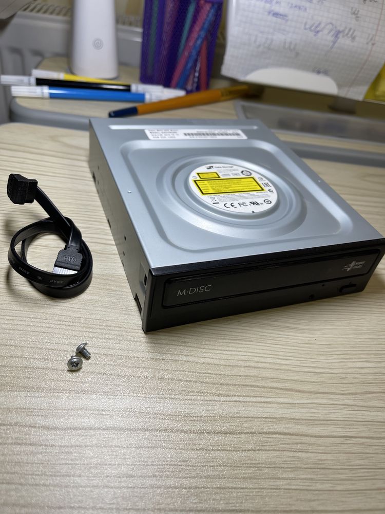 Дисковод Super Multi DVD Write Model: GH24NSBO