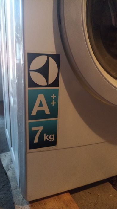 Пральна машина Electrolux EWS1276CI