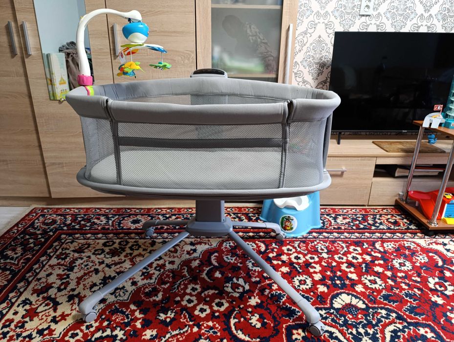 Приставне дитяче ліжечко