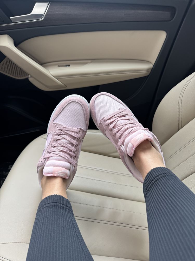 Nike Dunk Low Teddy Bear Pink