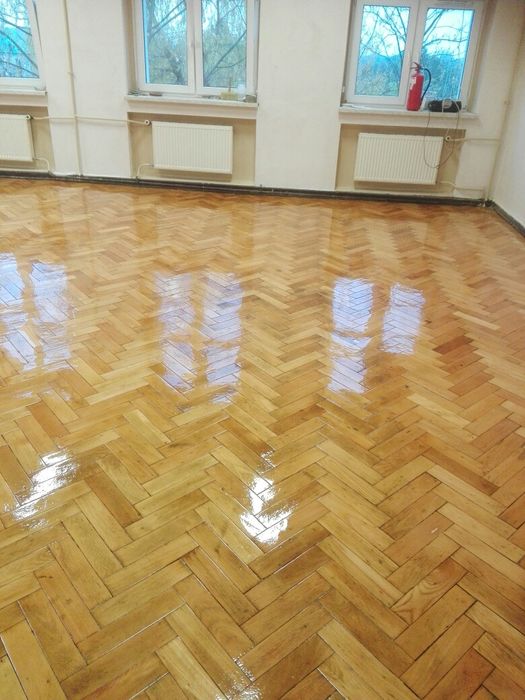 Cyklinowanie renowacja podłogi schody drzwi