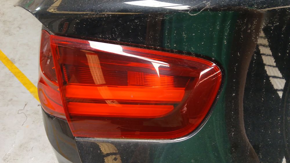 Farolim da mala esquerdo BMW 1 (F21)