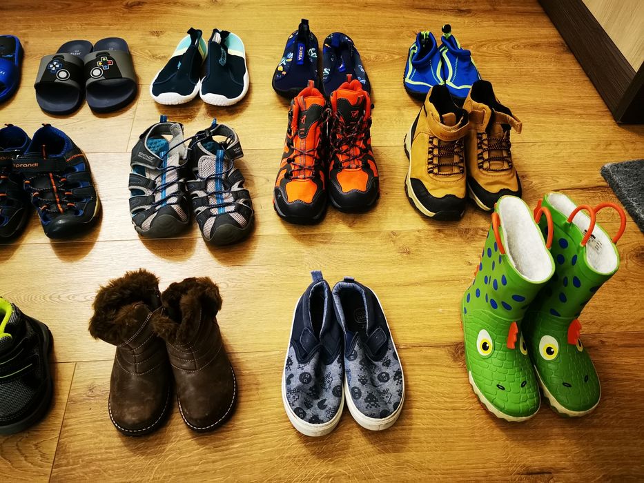 Sprzedam buty dziecięce różne ceny rozmiary rodzaje