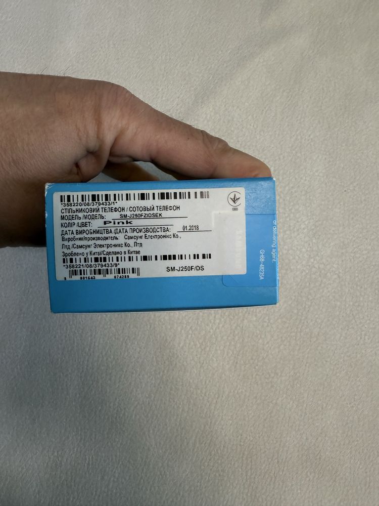 Б/у мобільний телефон Samsung J250 2+16