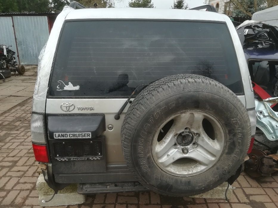 Toyota Land cruiser 90 95 klapa tyl RÓZNE KOLORY
