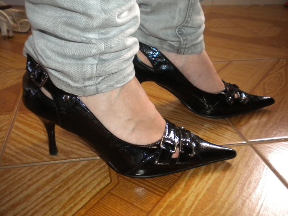 Sapatos Pretos Nº 37