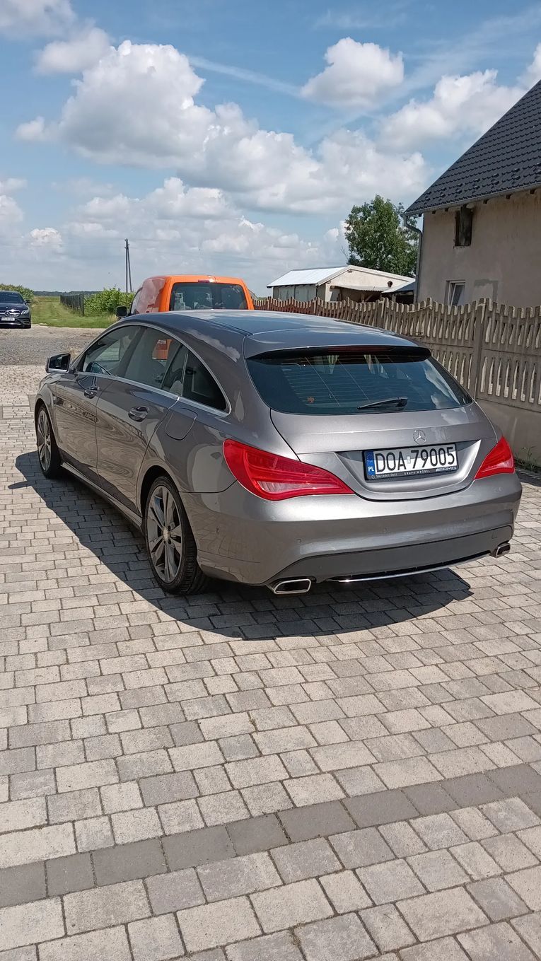 Mercedes-Benz CLA mercedes cla 180 d w bdb stanie