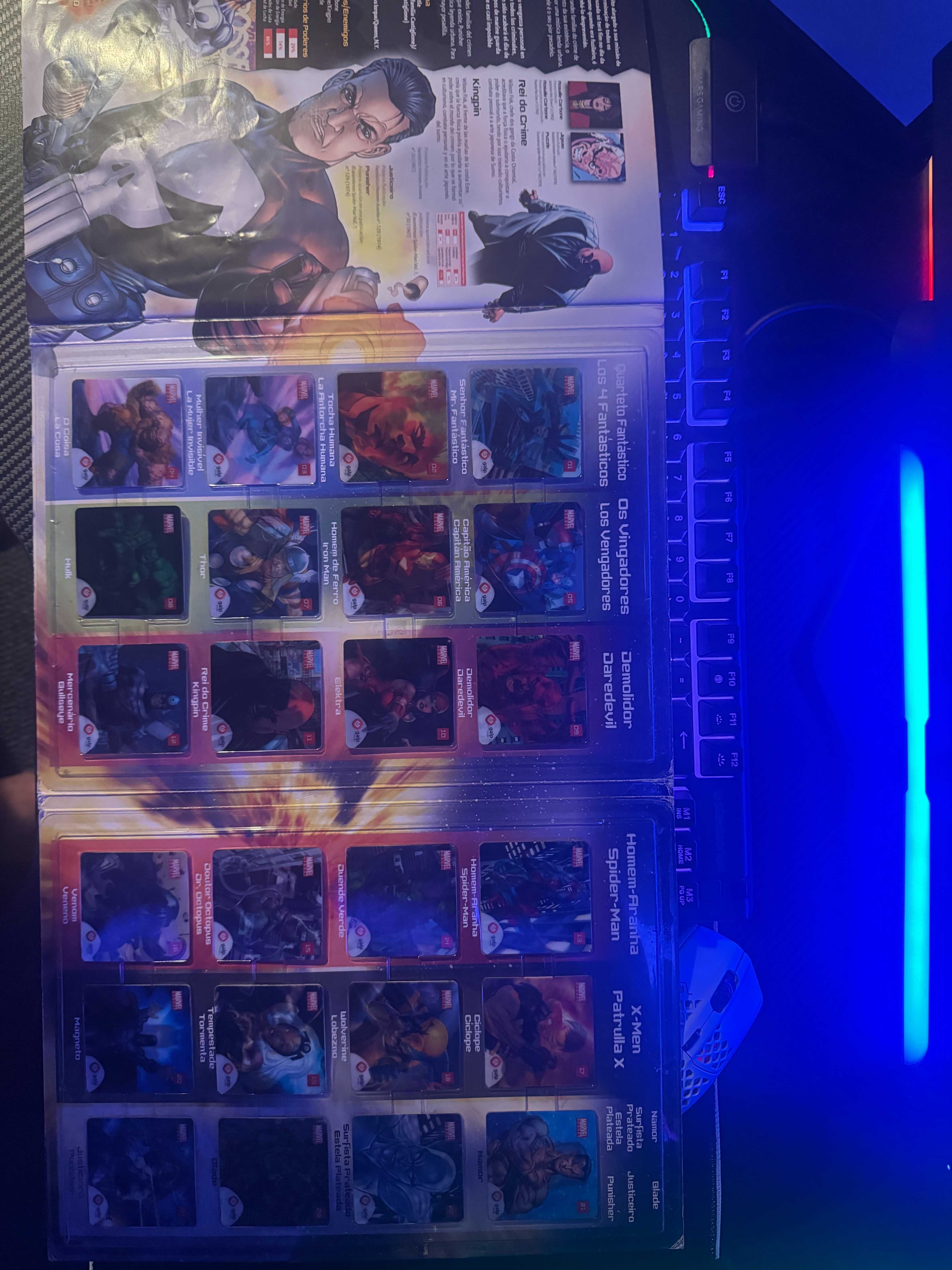 Caderneta Marvel GALP completa