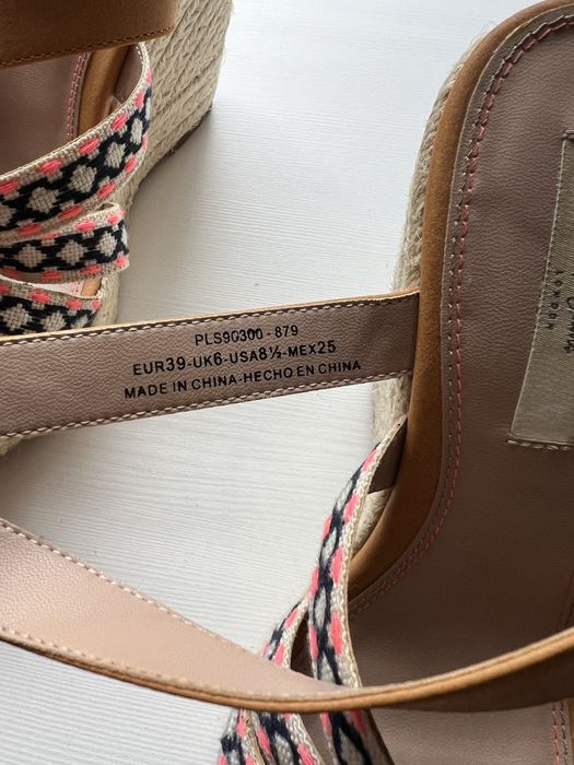 Sandały na koturnie roz.39 Pepe Jeans