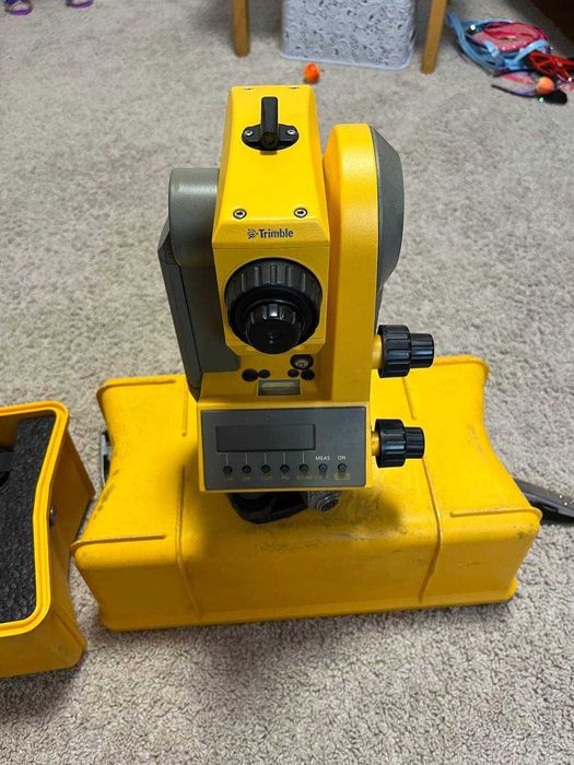 Теодолит/Тахеометр электронный Trimble 3305 DR