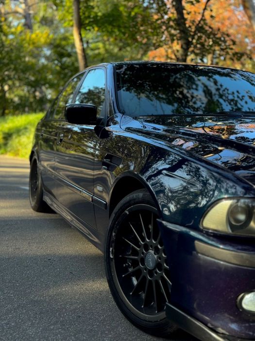 Продам БМВ Е39 3.5 V8 m62b35 безванос