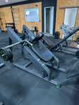 Máquina Hack Squat