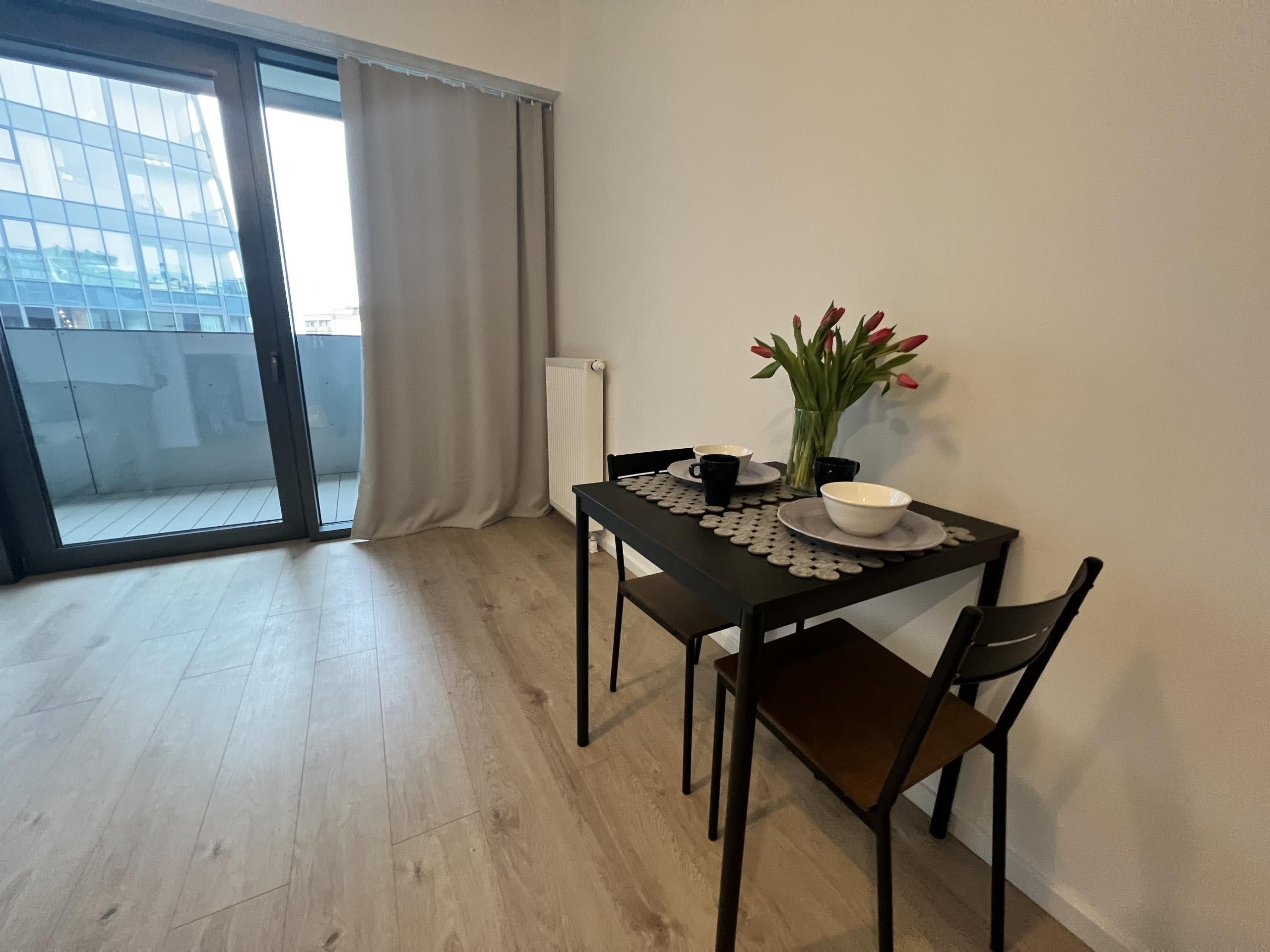 Apartament 28m2 z balkonem, HANZA TOWER