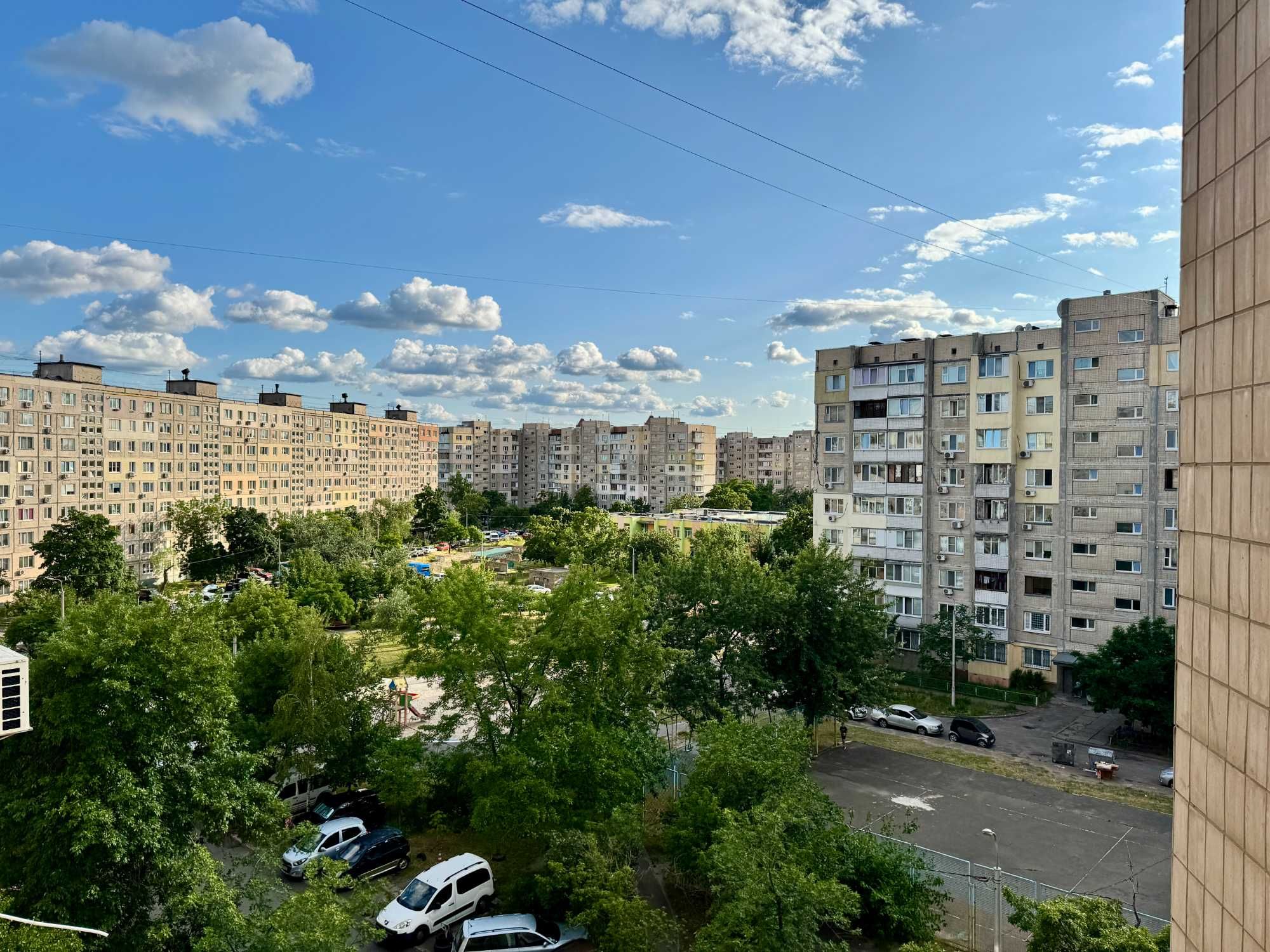 Без комісії! Стильна 2-кім. 90м2 на набережній вул. Прирічна, 17