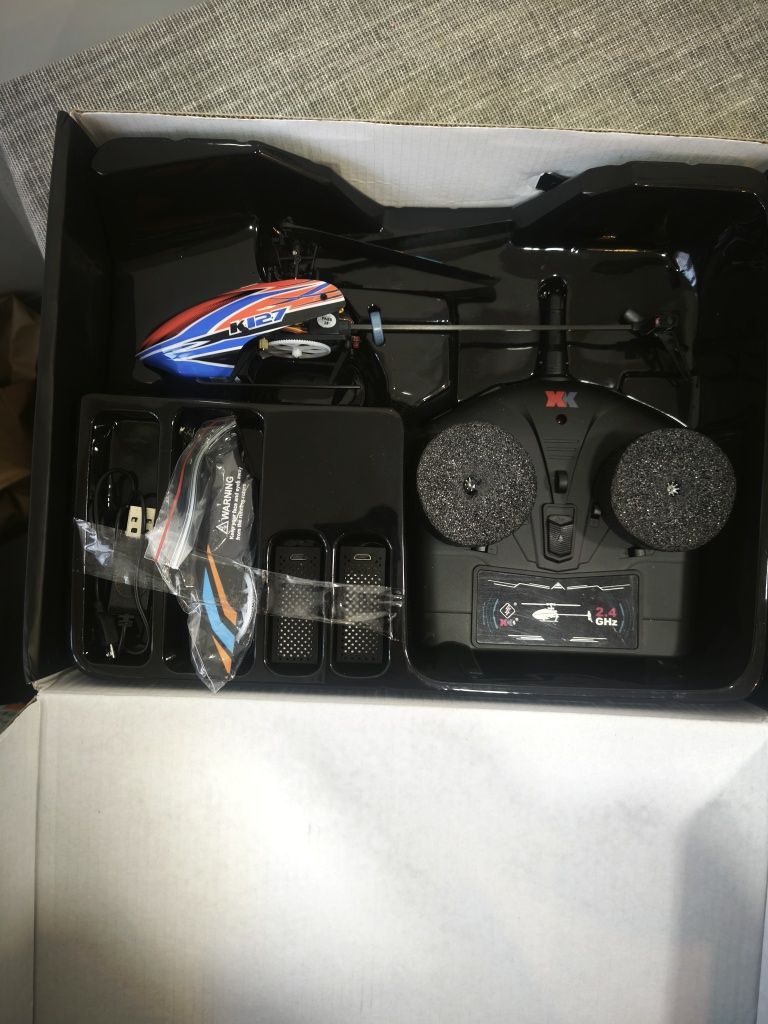 Helicóptero / avião RC K127