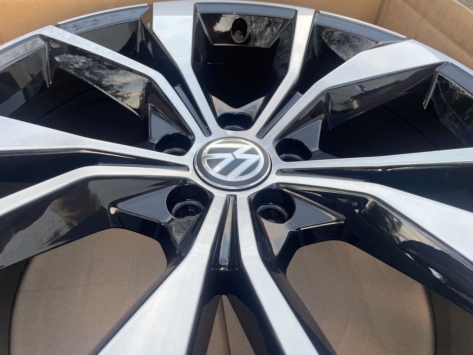 Felgi Vw T-Roc R-Line 19 cali misano golf passat 5x112