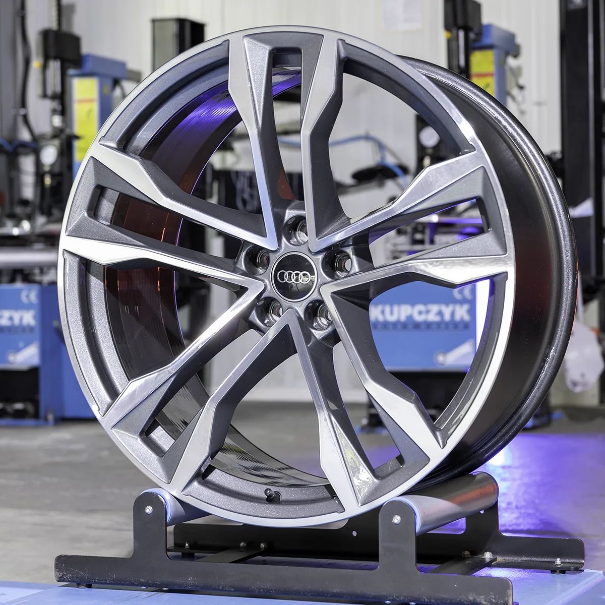 Felgi Audi 22'' RS6 RS7 Q7 SQ7 Q8 SQ8 E-Tron