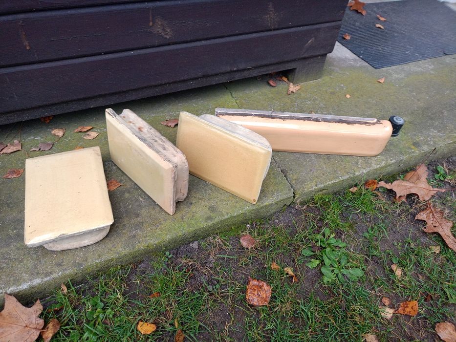 Kafle piecowe szkliwione