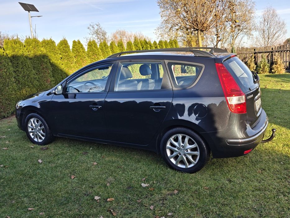 Hyundai i30*"*Kombi"*"1.6 Benzyna*"*W Dobrym Stanie*"*Klimatronik*"*
