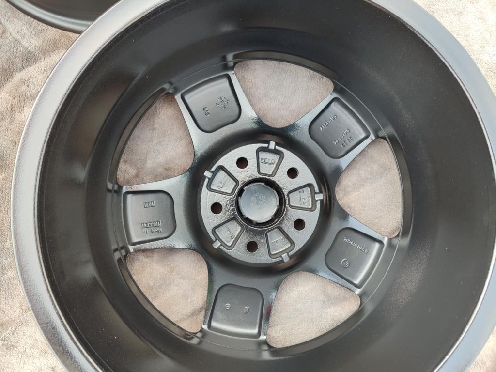 Felgi aluminiowe R17 5x120 VW Busy T5 T6 7J Et 55 super stan