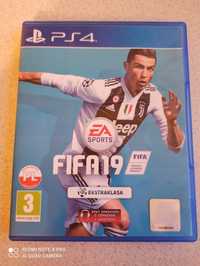 Gra FIFA 19 na PS 4