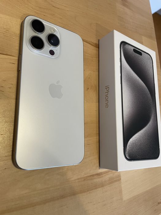 iPhone 15 pro max 256GB білий