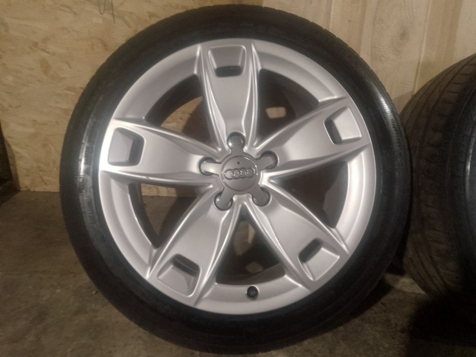 Продам диски з ризиною 17розмірі.