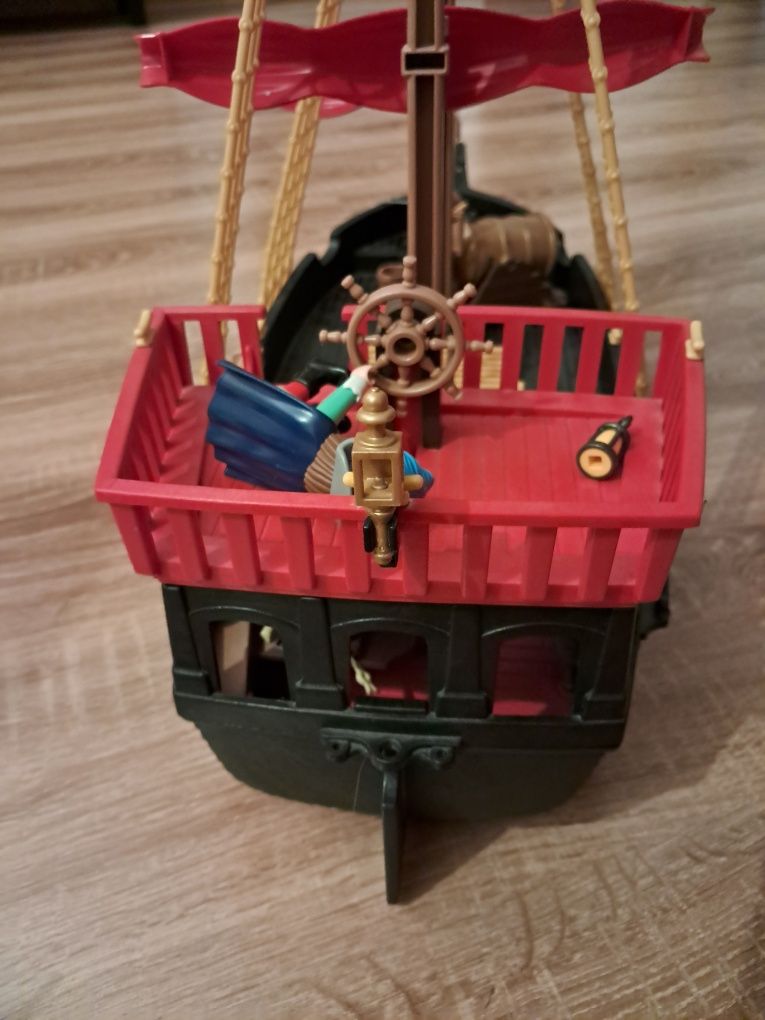 Mega statek piracki Playmobil na kółkach ruchome elementy