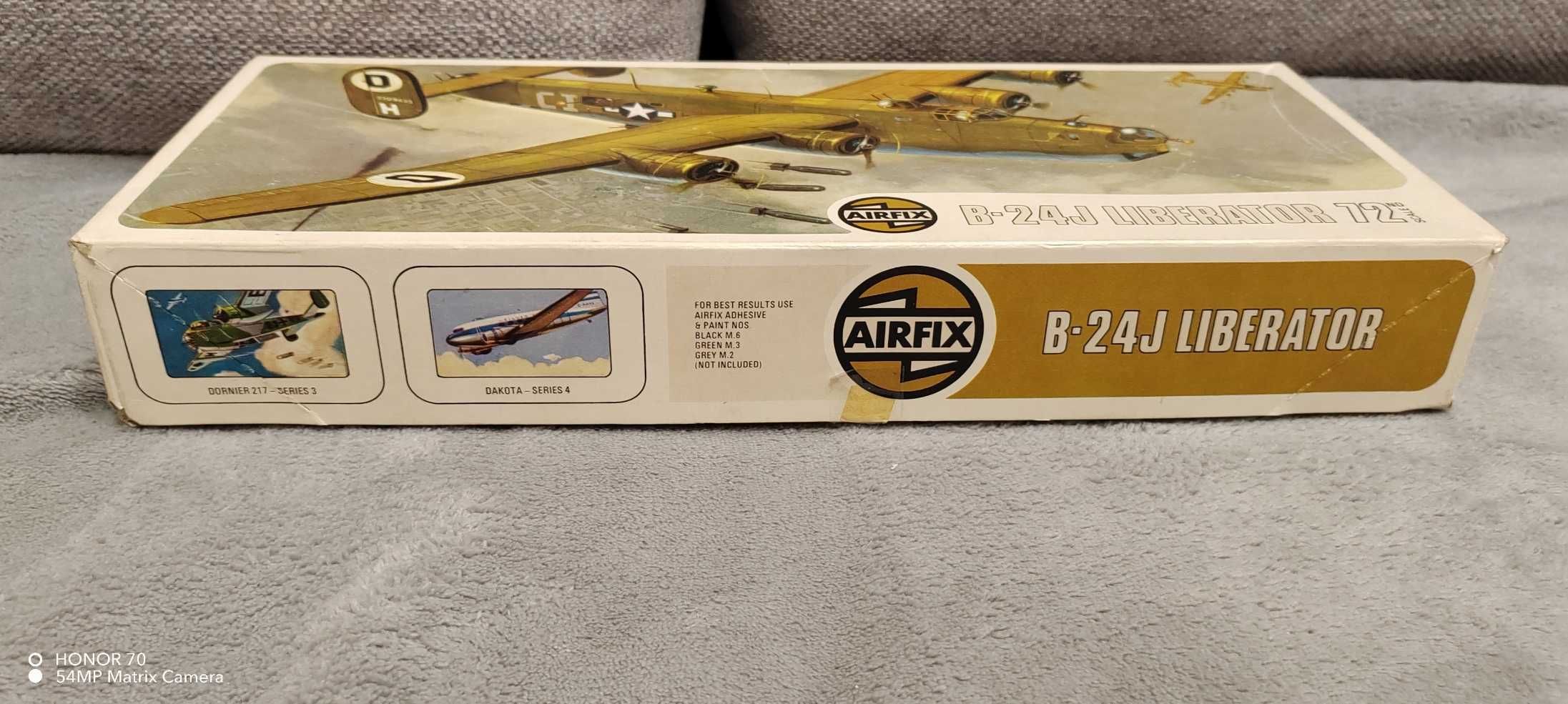 Model do sklejania unikat Airfix  B-24J Liberator 1:72