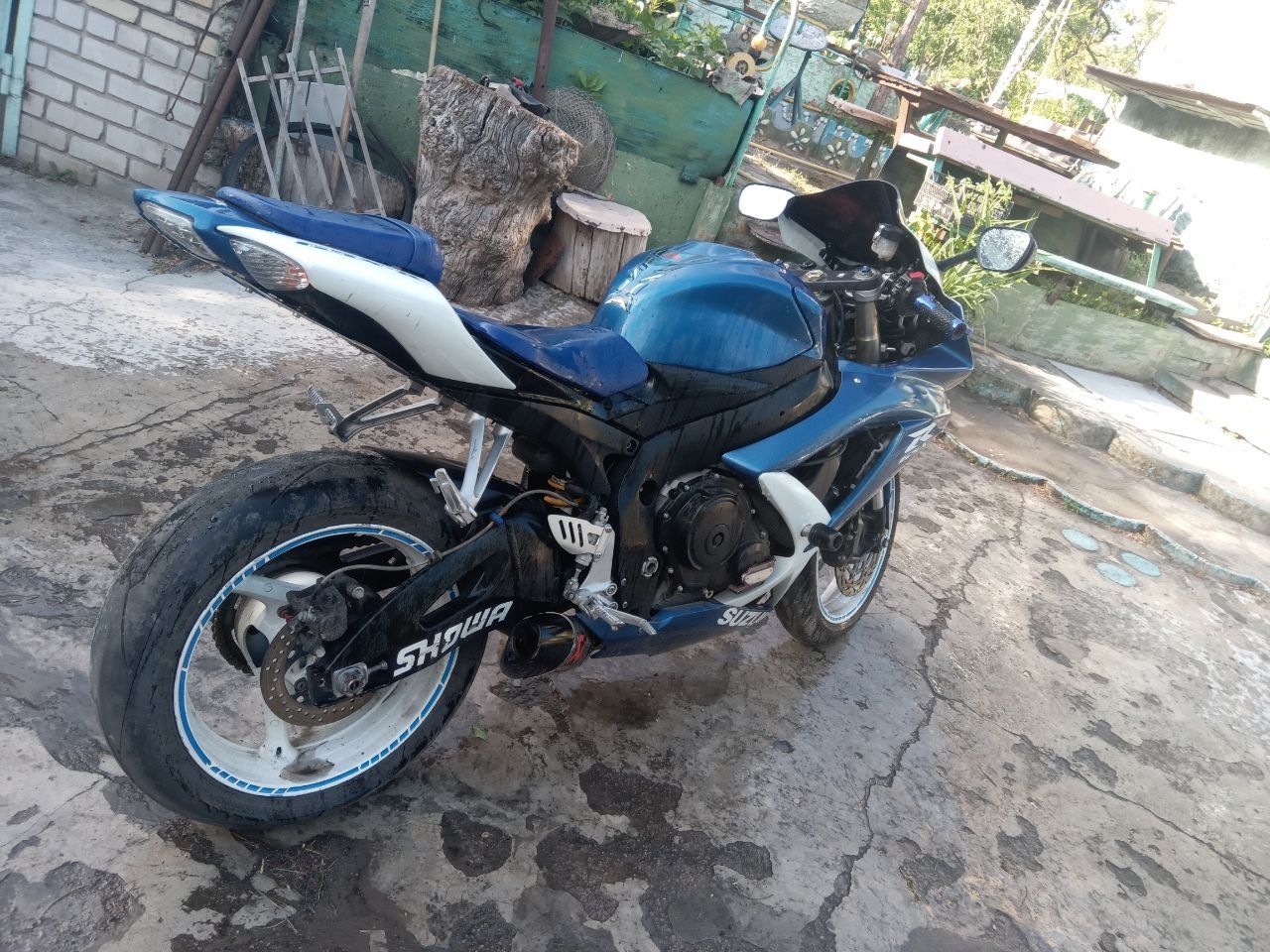 Продам Suzuki SGX-R600