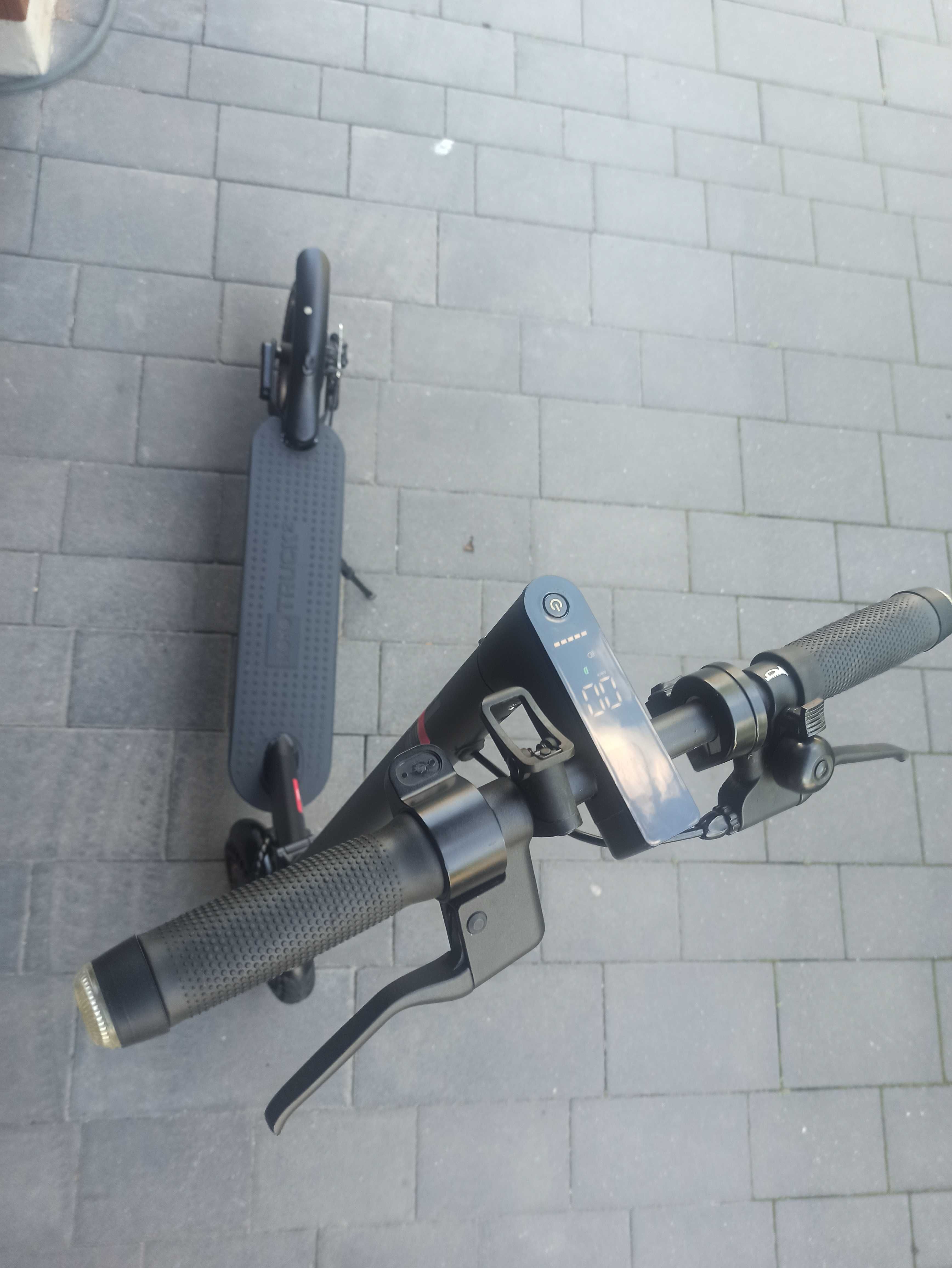 Hulajnoga elektryczna I-Bike Mono Truck 2, kierunkowskazy. Jak nowa