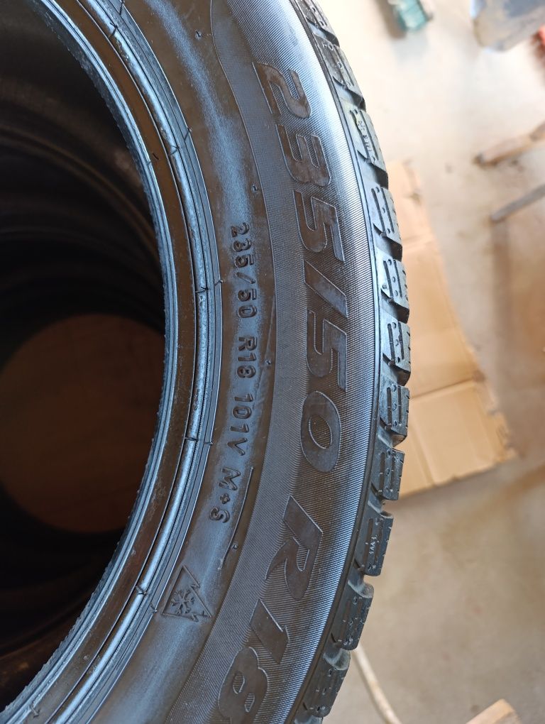 Opony Pirelli 235/50/R18 zimowe