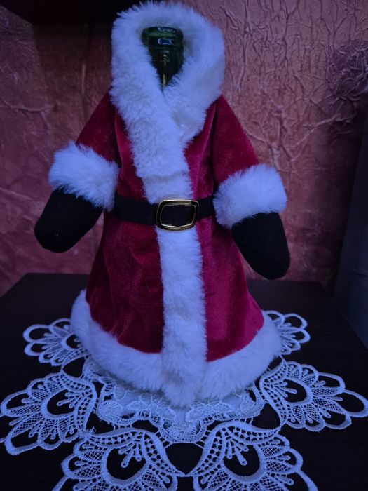 Świetny mikołaj z weluru na alkohol