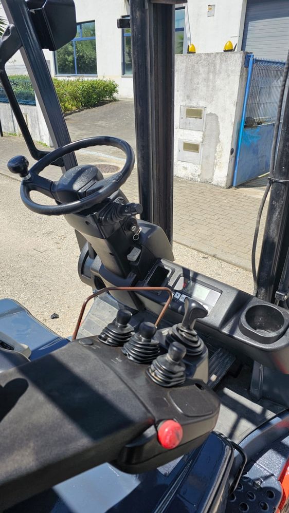 Empilhador Toyota eletrico 8fbet16