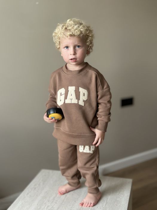 Шоколадний Костюм gap