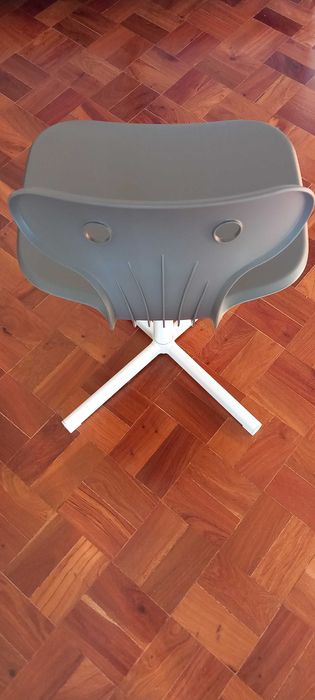 Cadeira para secretária MOLTE